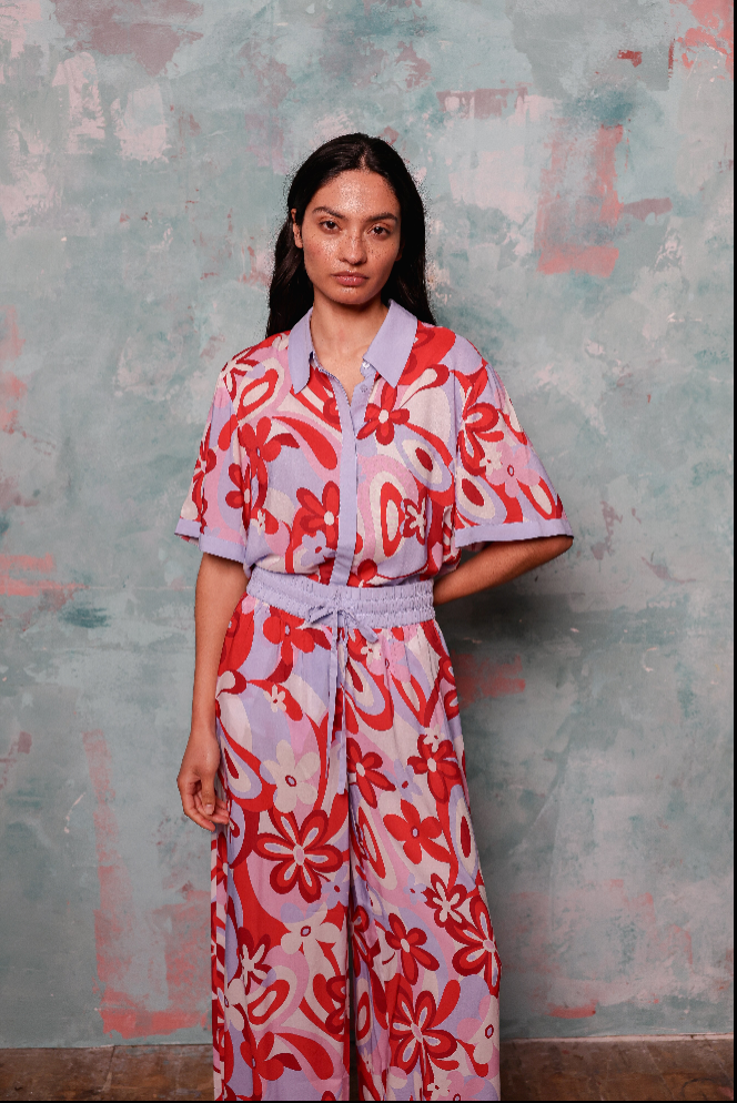 Antibes Red Floral Set Sample