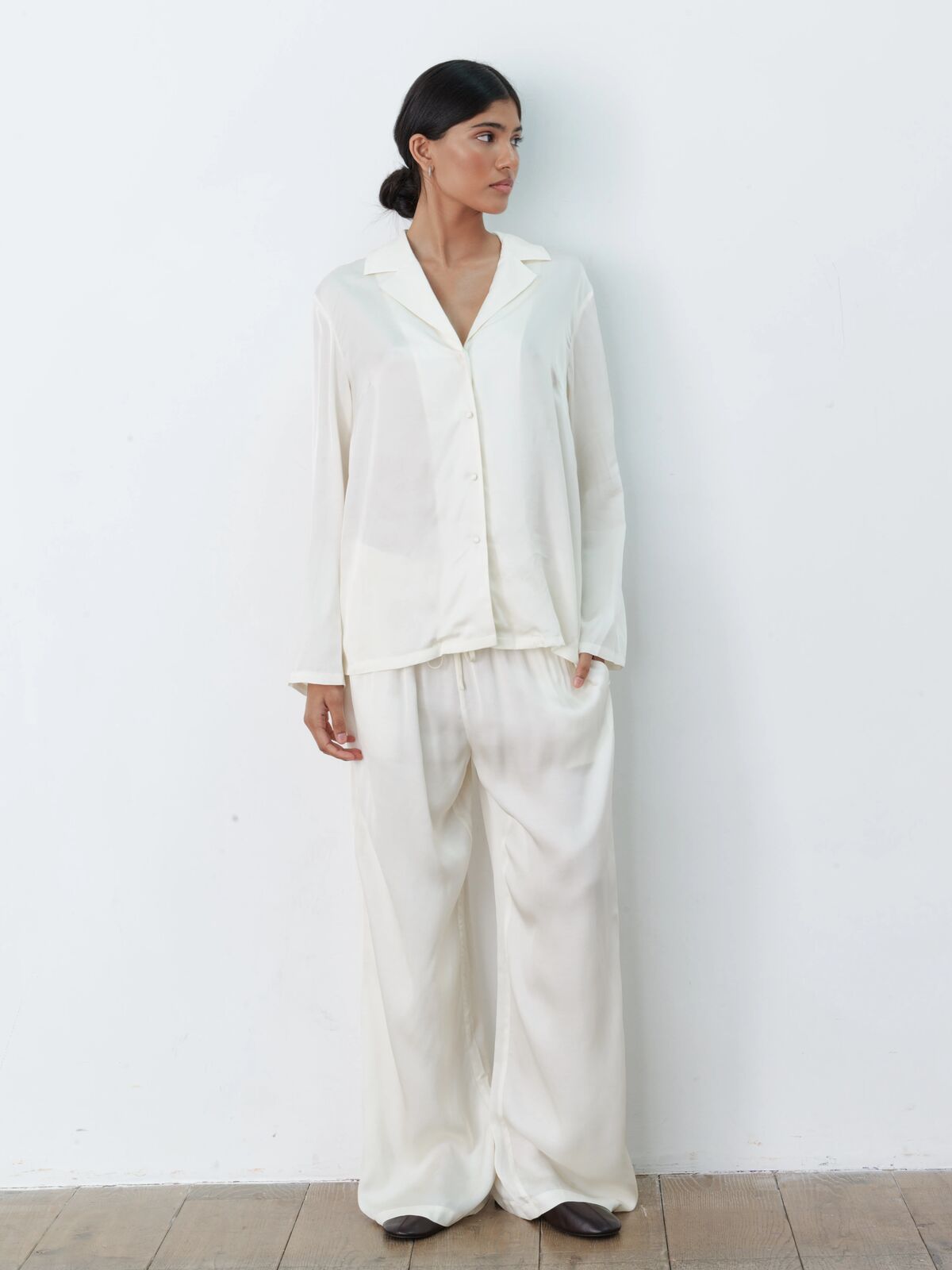 Jondal satin set