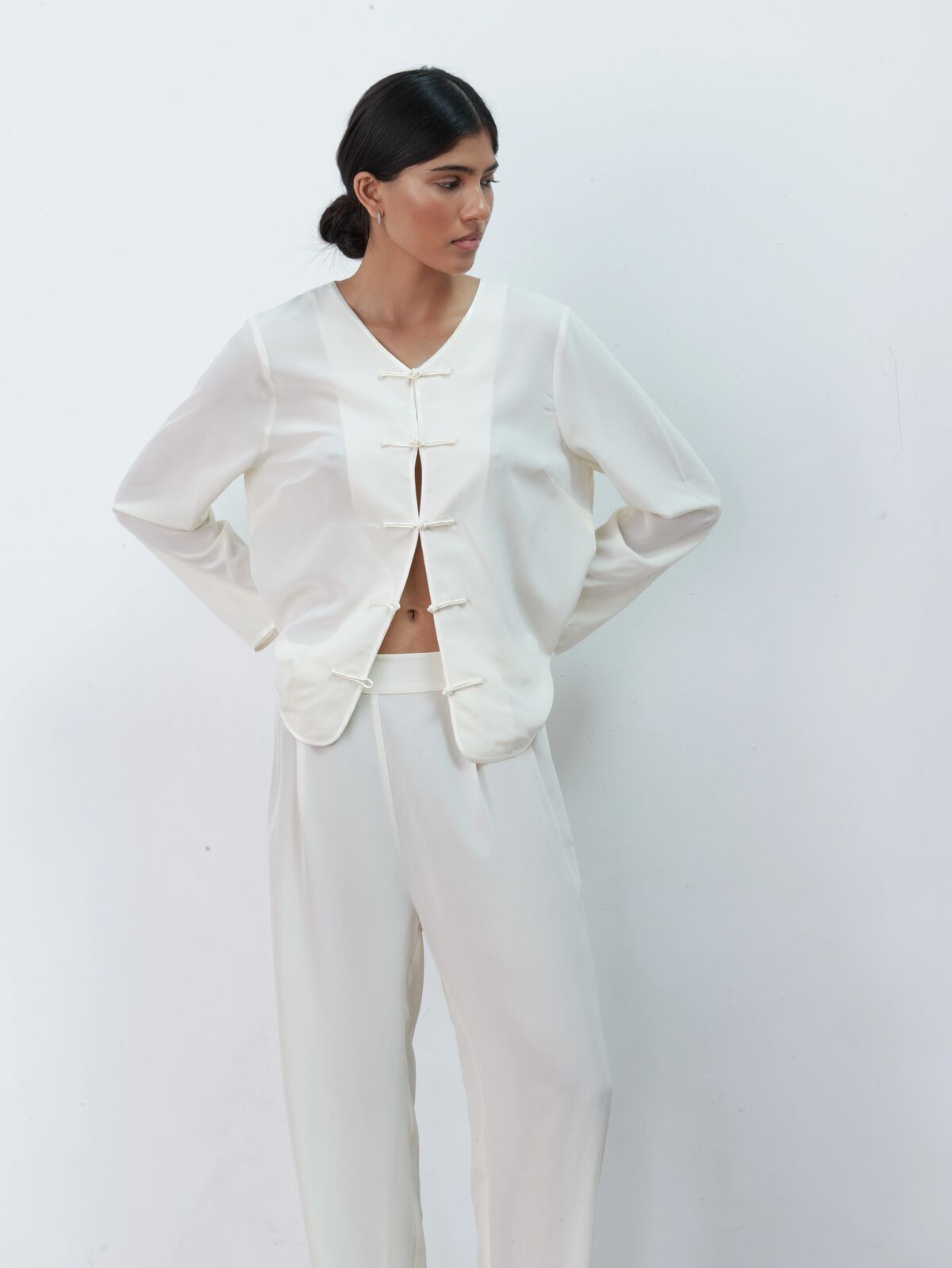 Bee silk trouser
