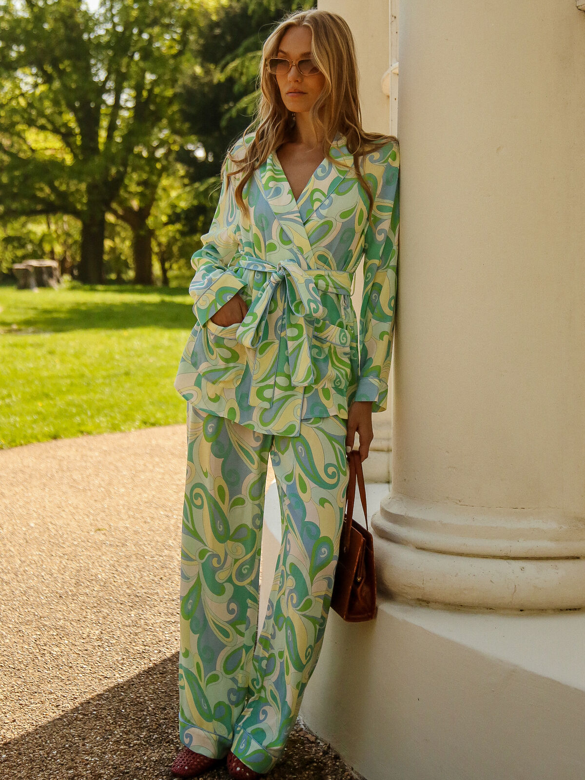 Rizzo green swirl smoking suit