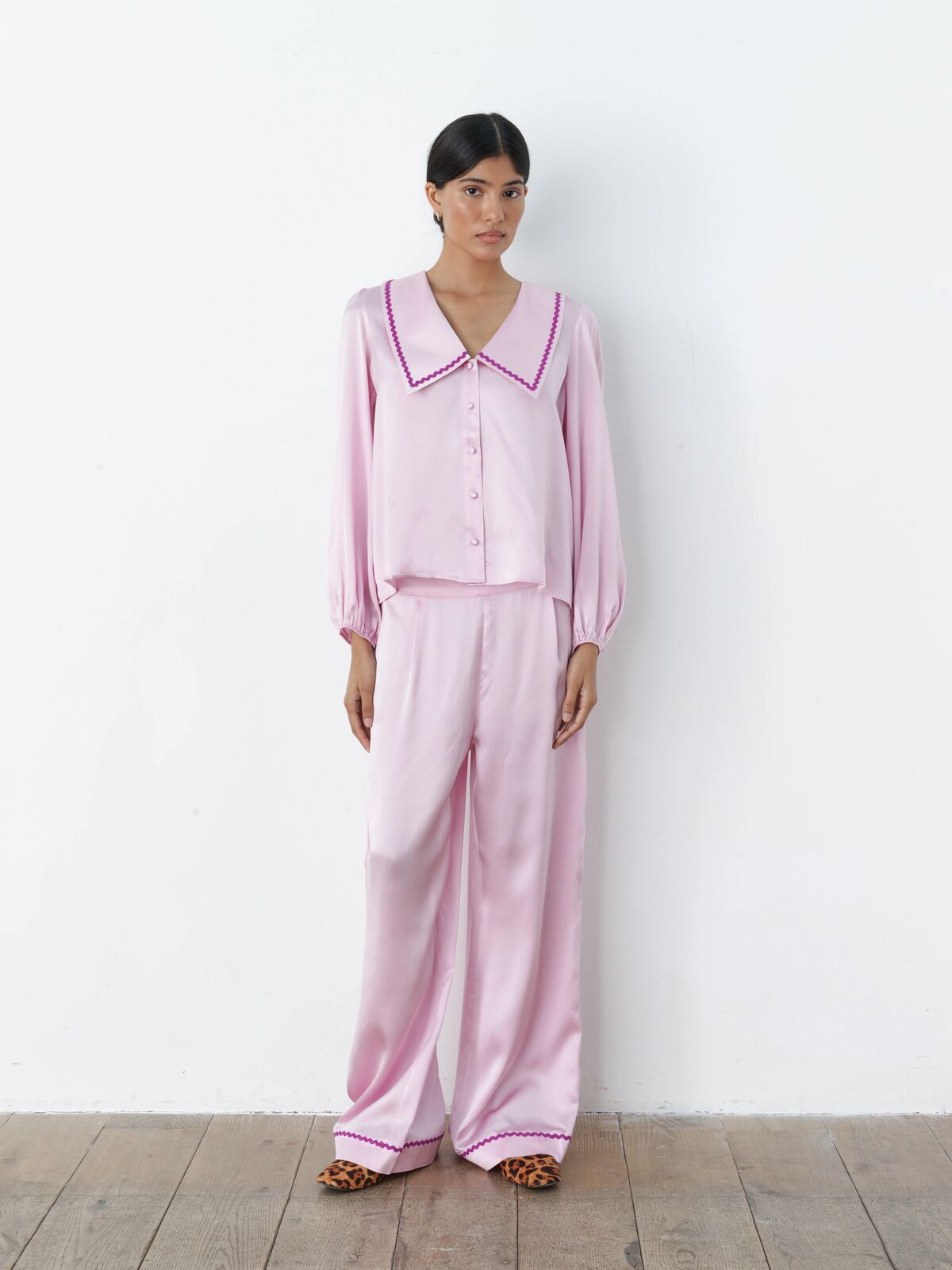Frenchie pink silk