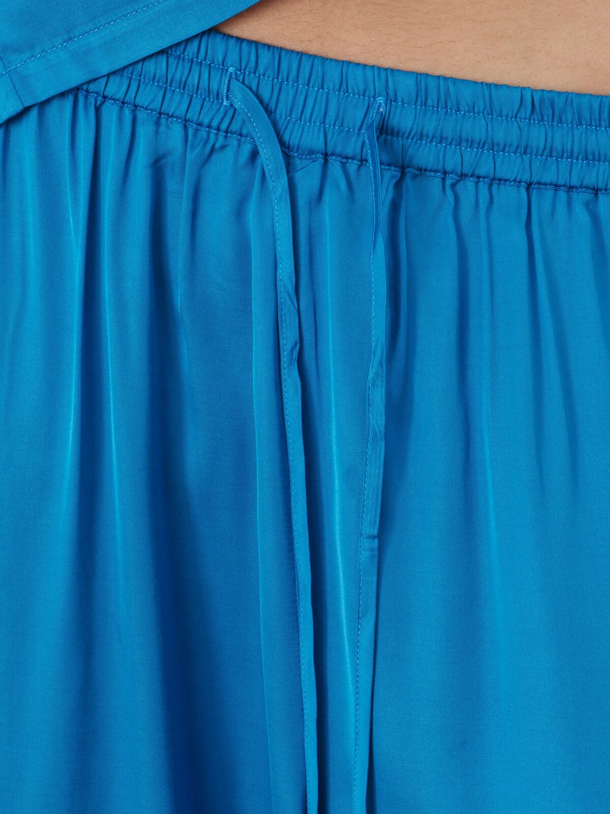 Jondal satin blue set