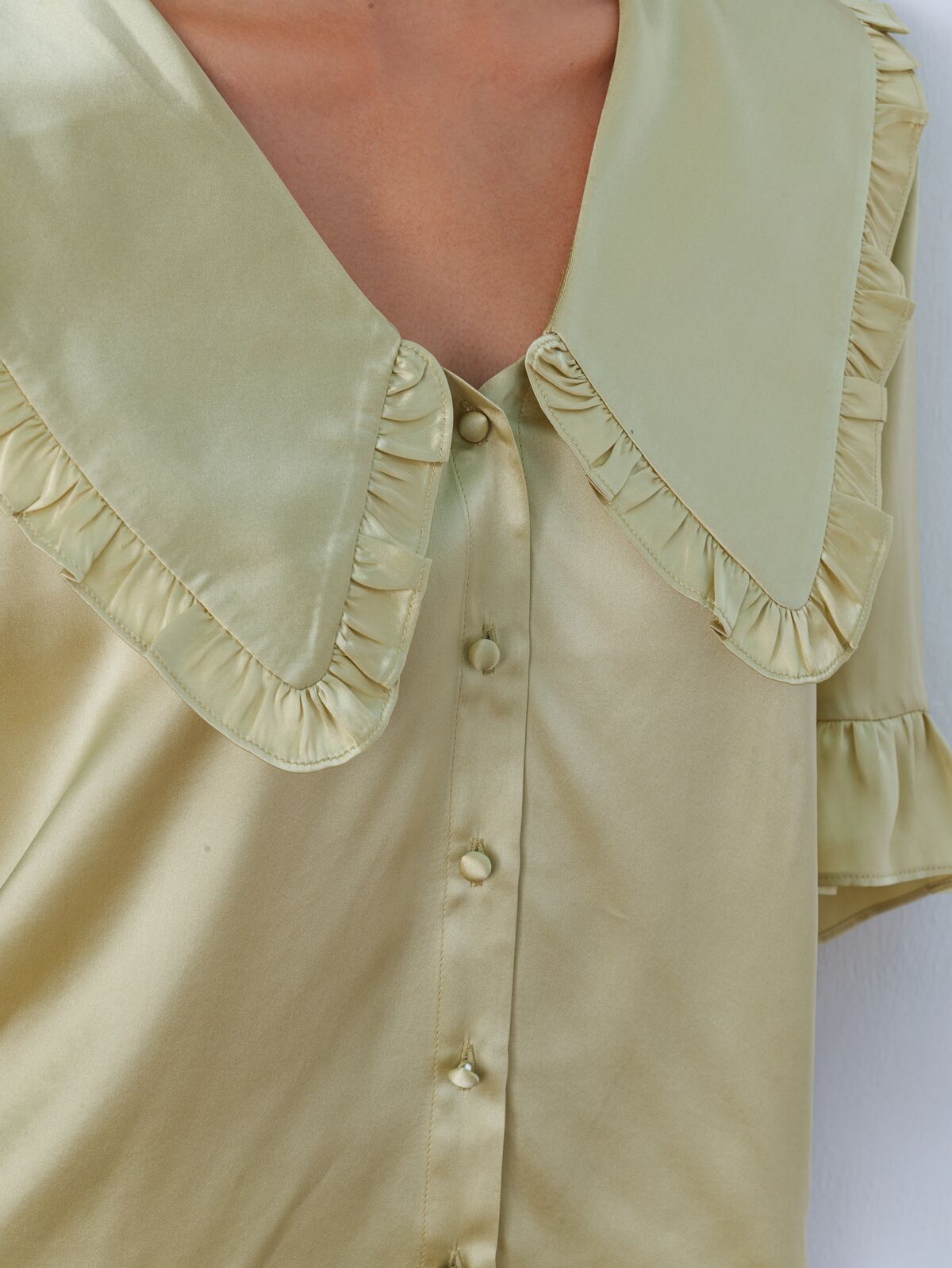 Luna chartreuse silk set