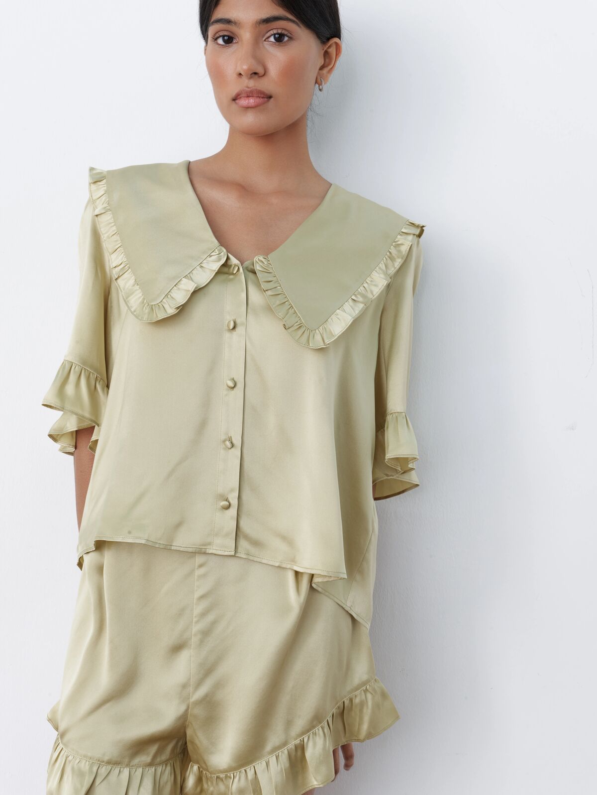 Luna chartreuse silk set