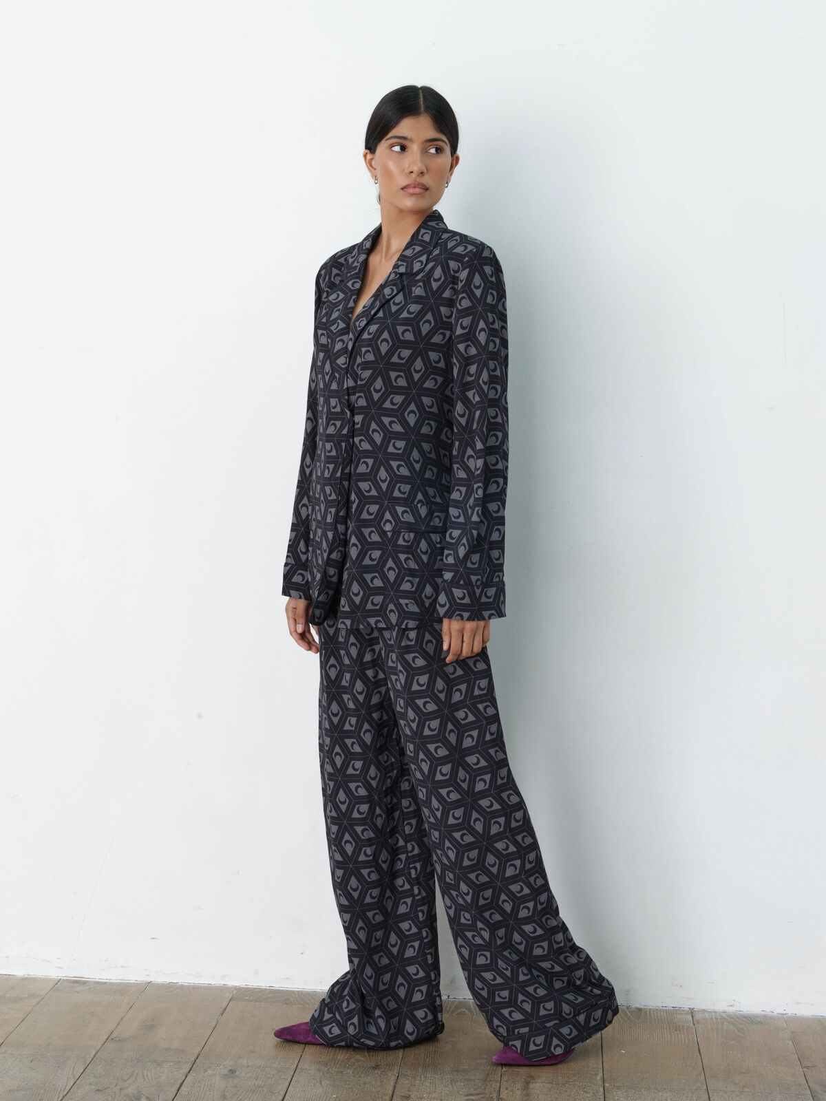 Pamela Suit Moonless Night