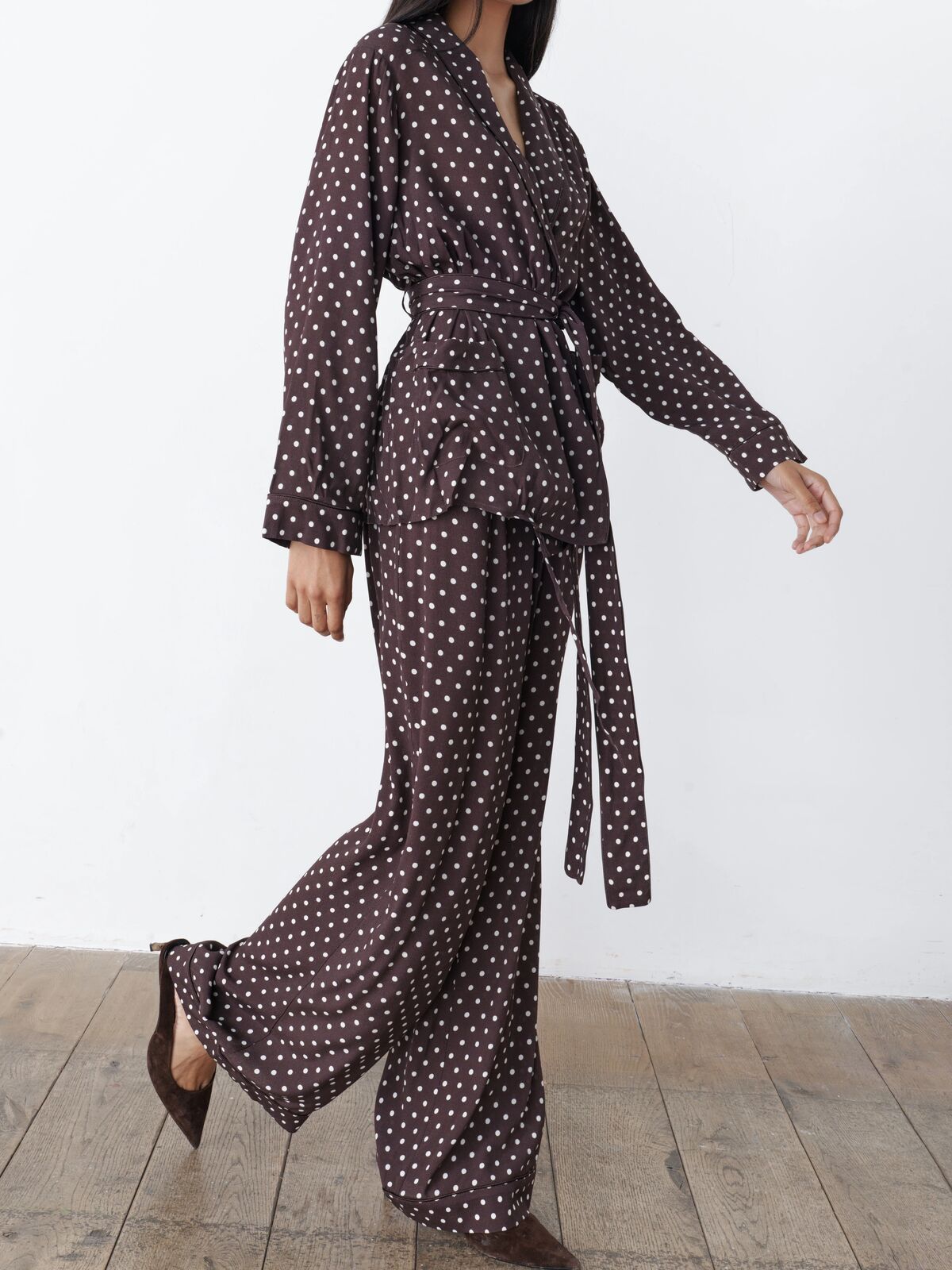 Rizzo brown polka dot smoking suit